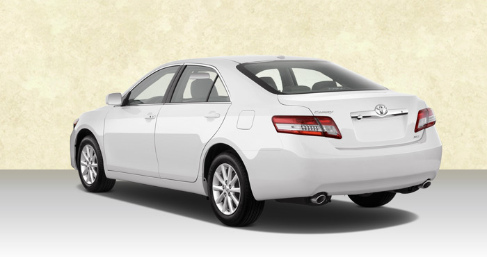 Hire Toyota Camry 4+1 Seater car from India Car Rental